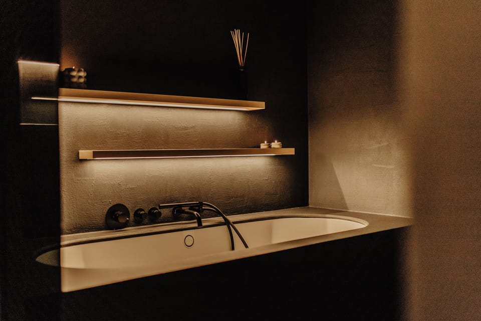 Romantic Double Room | Bathroom | Hair dryer, bathrobes, slippers, heated floors