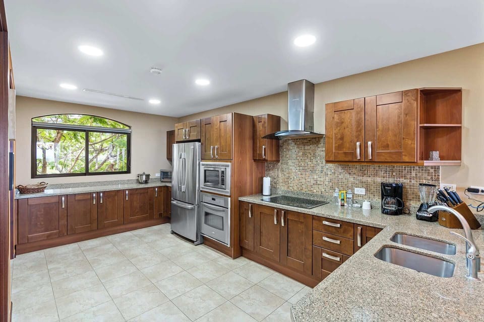 Fully equipped kitchen