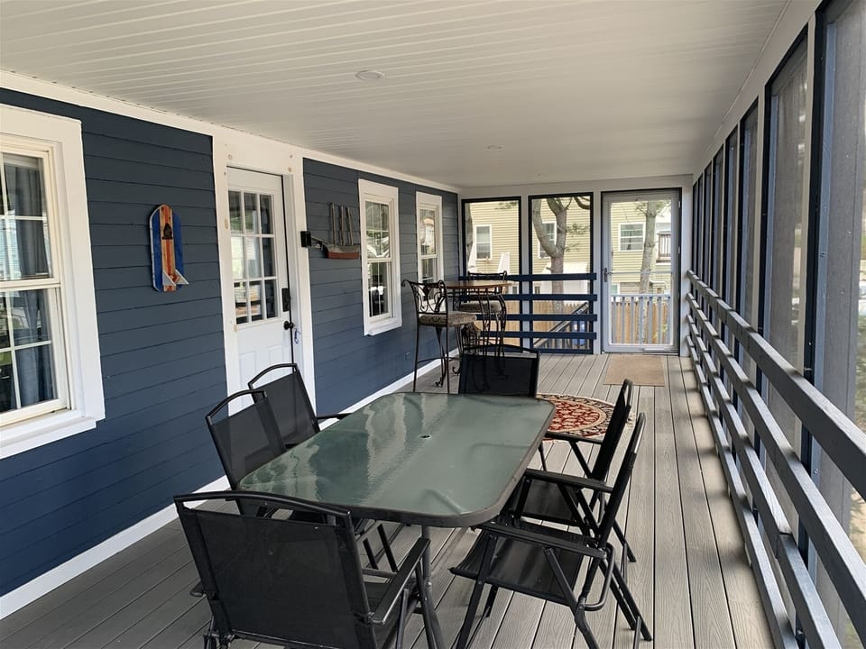 Front enclosed porch