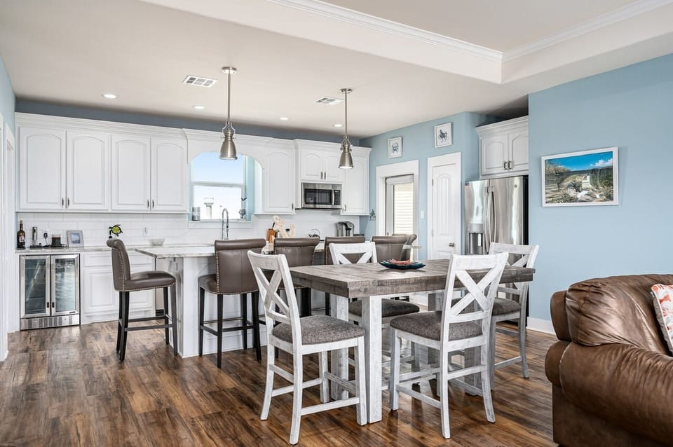 House, 3 Bedrooms | Private kitchen | Coffee/tea maker, fridge, oven, toaster