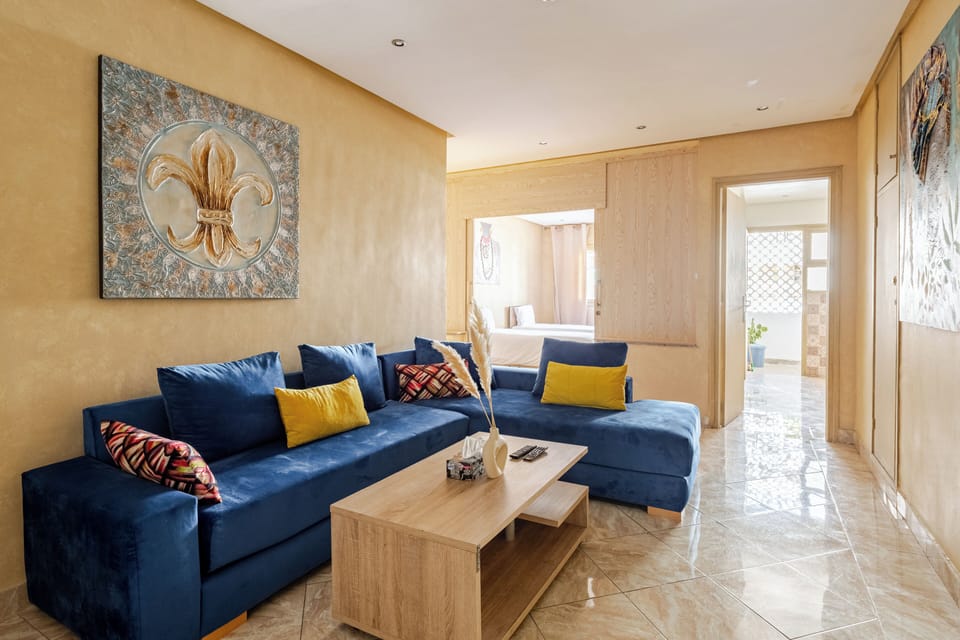Comfort Apartment, 2 Bedrooms | Living area