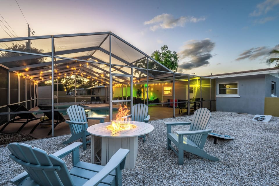 🔥 Fire pit + twinkle lights + pool nights ✨