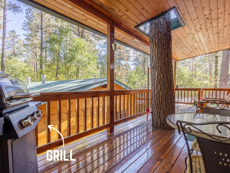 Fire up the grill and enjoy cooking in the great outdoors. Whether you're preparing a casual lunch or a full dinner, the grill on this deck provides the perfect setting for memorable meals sha