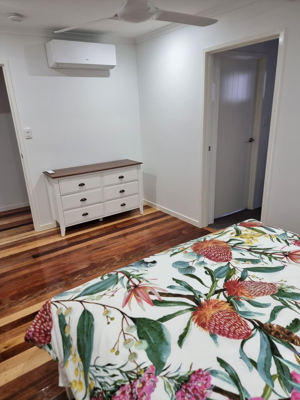 Rear bedroom