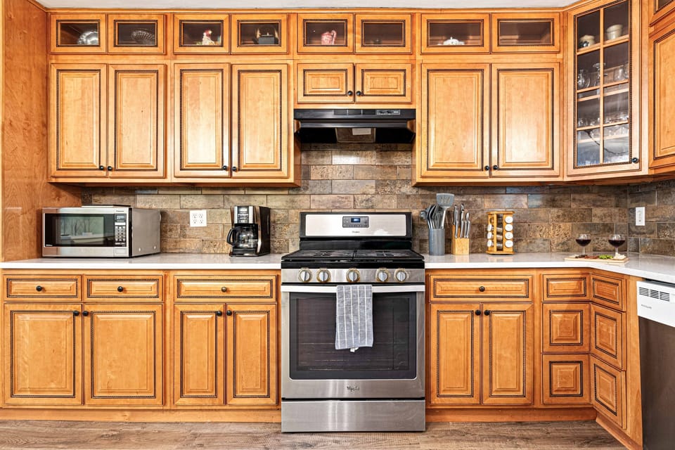 Hemlock House has everything you need to prepare meals even for larger groups.