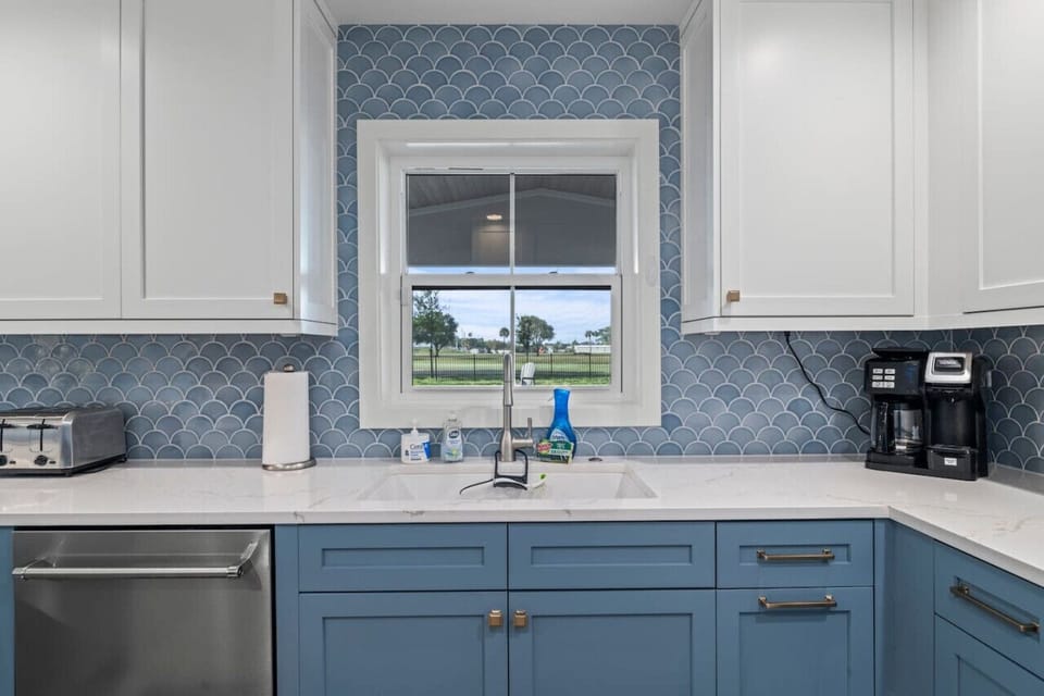 Kitchen sink and cabinetry details