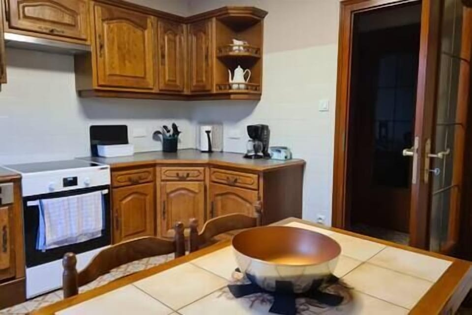 Separate fitted kitchen