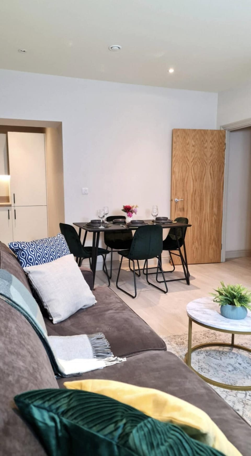 Apartment | 1 bedroom, iron/ironing board, WiFi (free), bed sheets