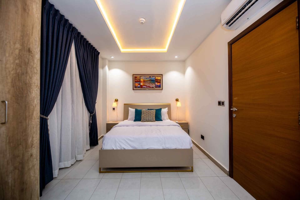 Standard Studio | Egyptian cotton sheets, premium bedding, in-room safe, desk