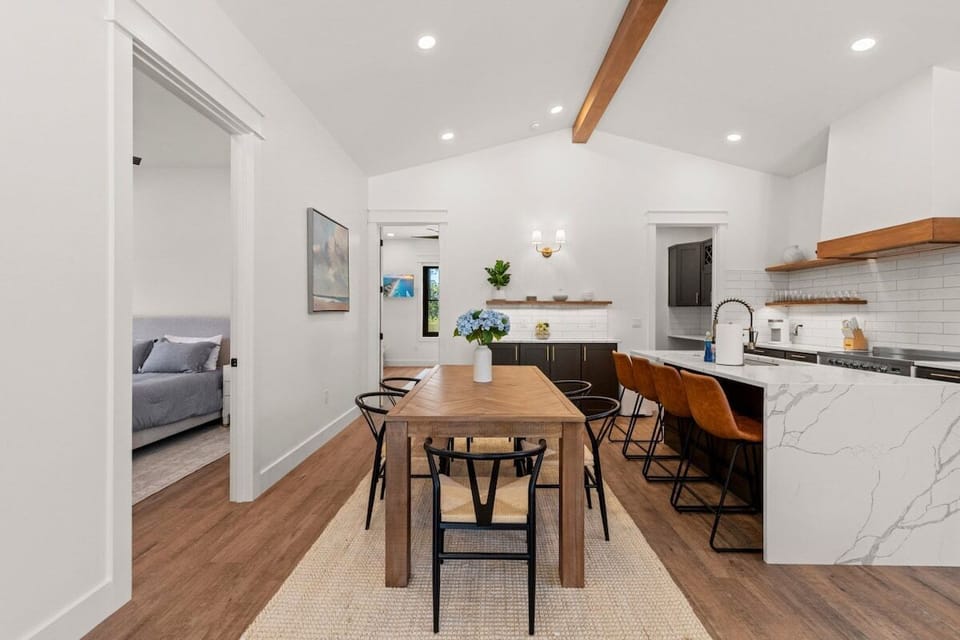 1 Dining Room 2