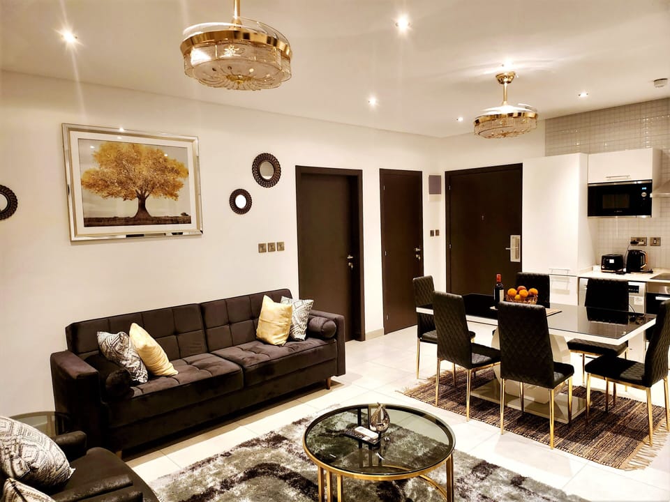 Luxury Apartment | Microwave