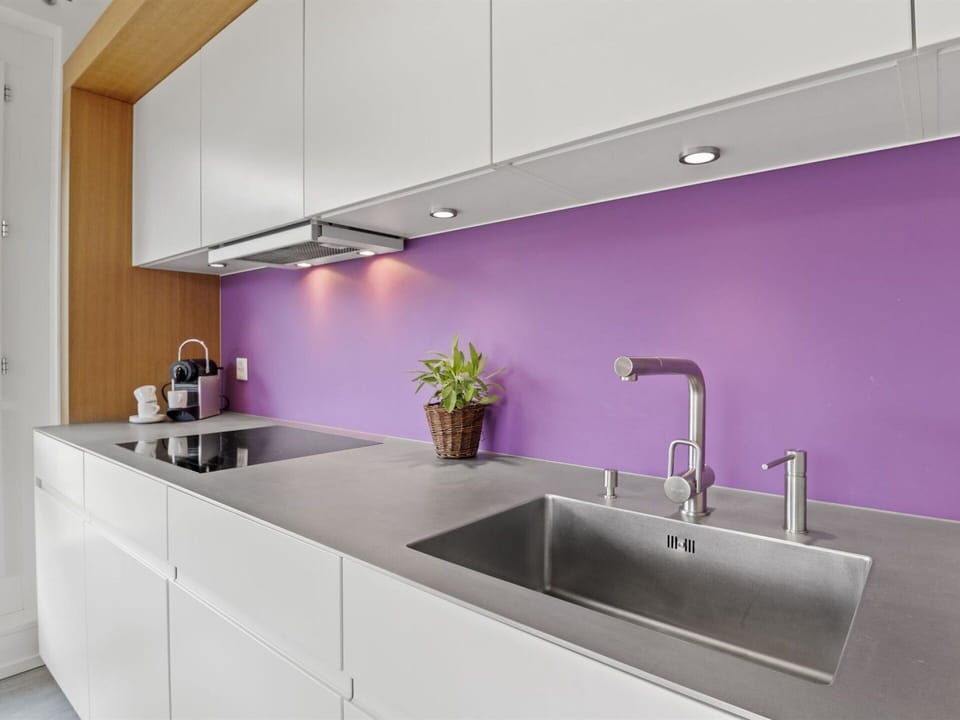 Countertop, Tap, Kitchen Sink, Sink, Cabinetry, Property, Plumbing Fixture, Kitchen, Purple, Building