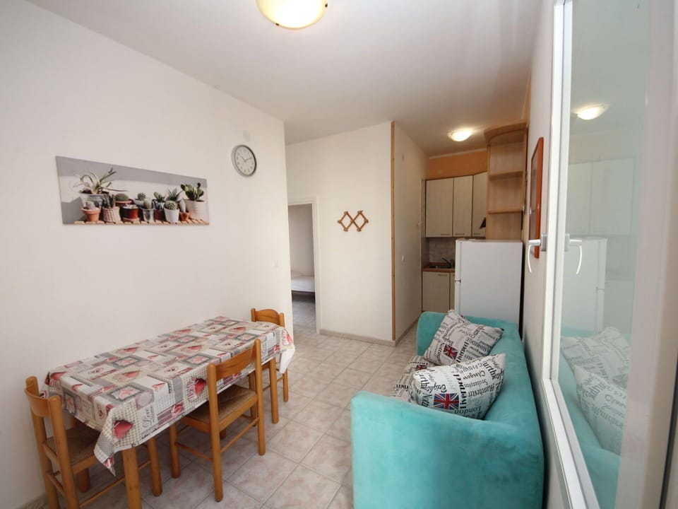 Furniture, Property, Table, Door, Interior Design, Wood, Floor, Flooring, Comfort