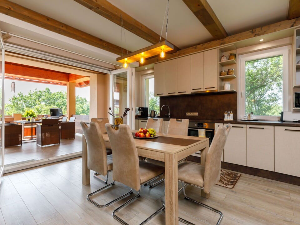Table, Furniture, Plant, Window, Chair, Building, Wood, Cabinetry, Countertop, Interior Design