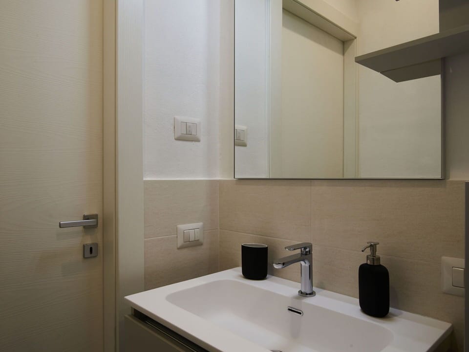 Furniture, Property, Cabinetry, Comfort, Building, Azure, Wood, Lighting, Lamp, Interior Design