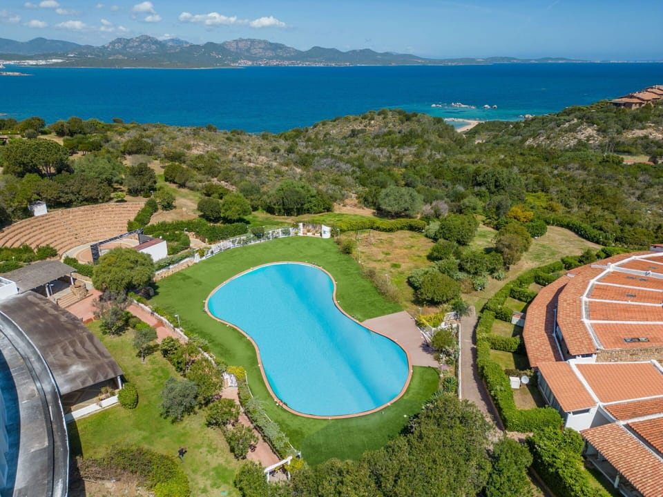 Furniture, Property, Cabinetry, Comfort, Building, Azure, Wood, Lighting, Lamp, Interior Design