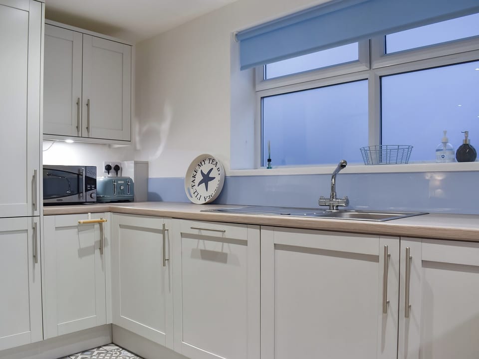 Open plan living space | Oasis Cottage, Whitby