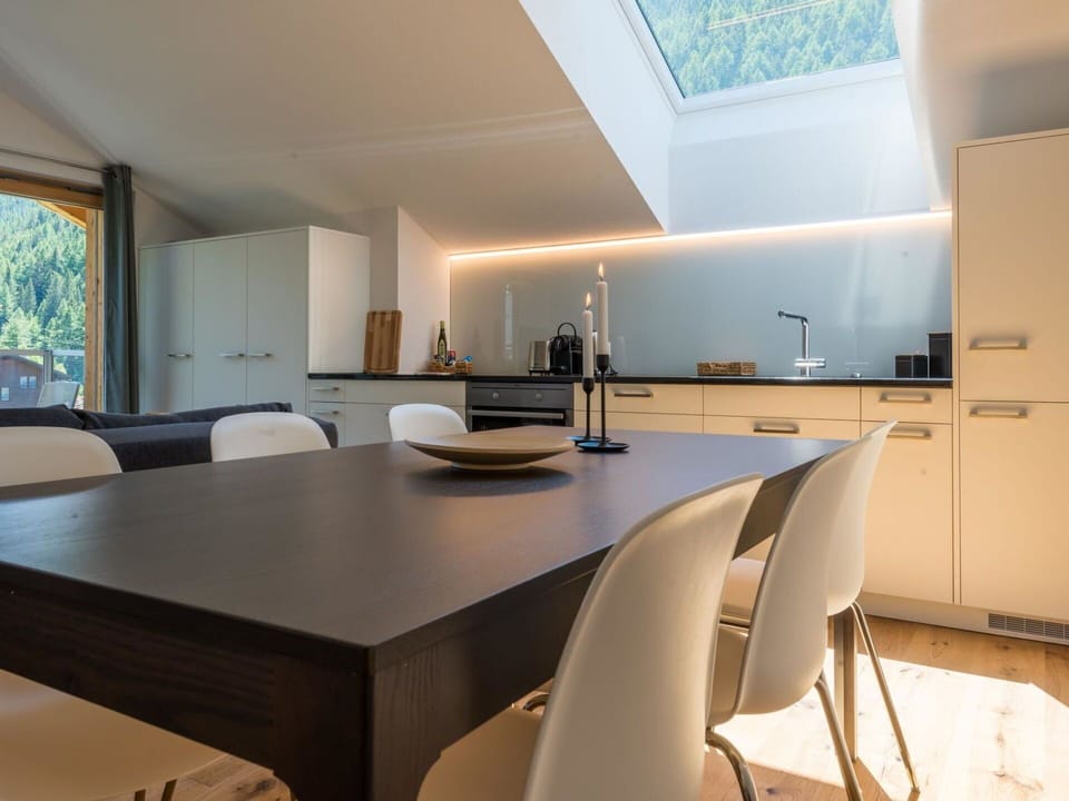 Furniture, Table, Property, Building, Chair, Cabinetry, Wood, Comfort, Living Room, Interior Design