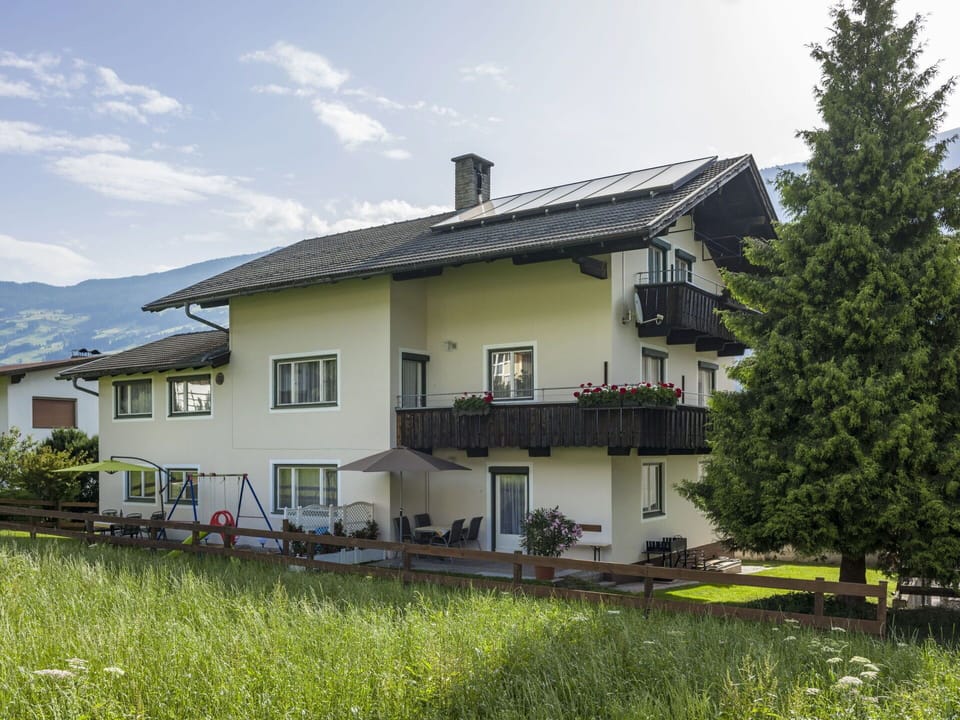 Sky, Plant, Building, Cloud, Property, Window, House, Land Lot, Natural Landscape, Tree