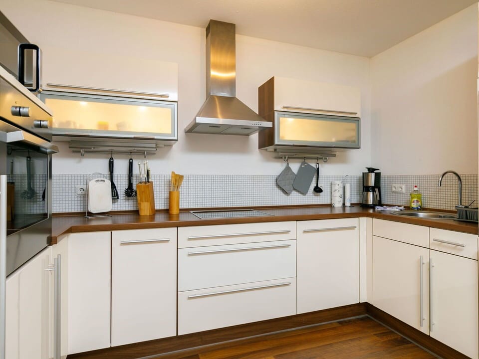 Cabinetry, Countertop, Tap, Sink, Kitchen Sink, Kitchen Stove, Kitchen, Wood, Kitchen Appliance, Home Appliance
