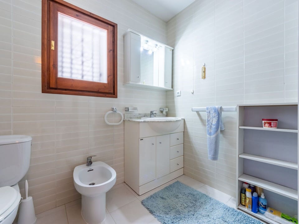 Property, Plumbing Fixture, Window, Sink, Tap, Interior Design, Bathroom Sink, Purple, Architecture