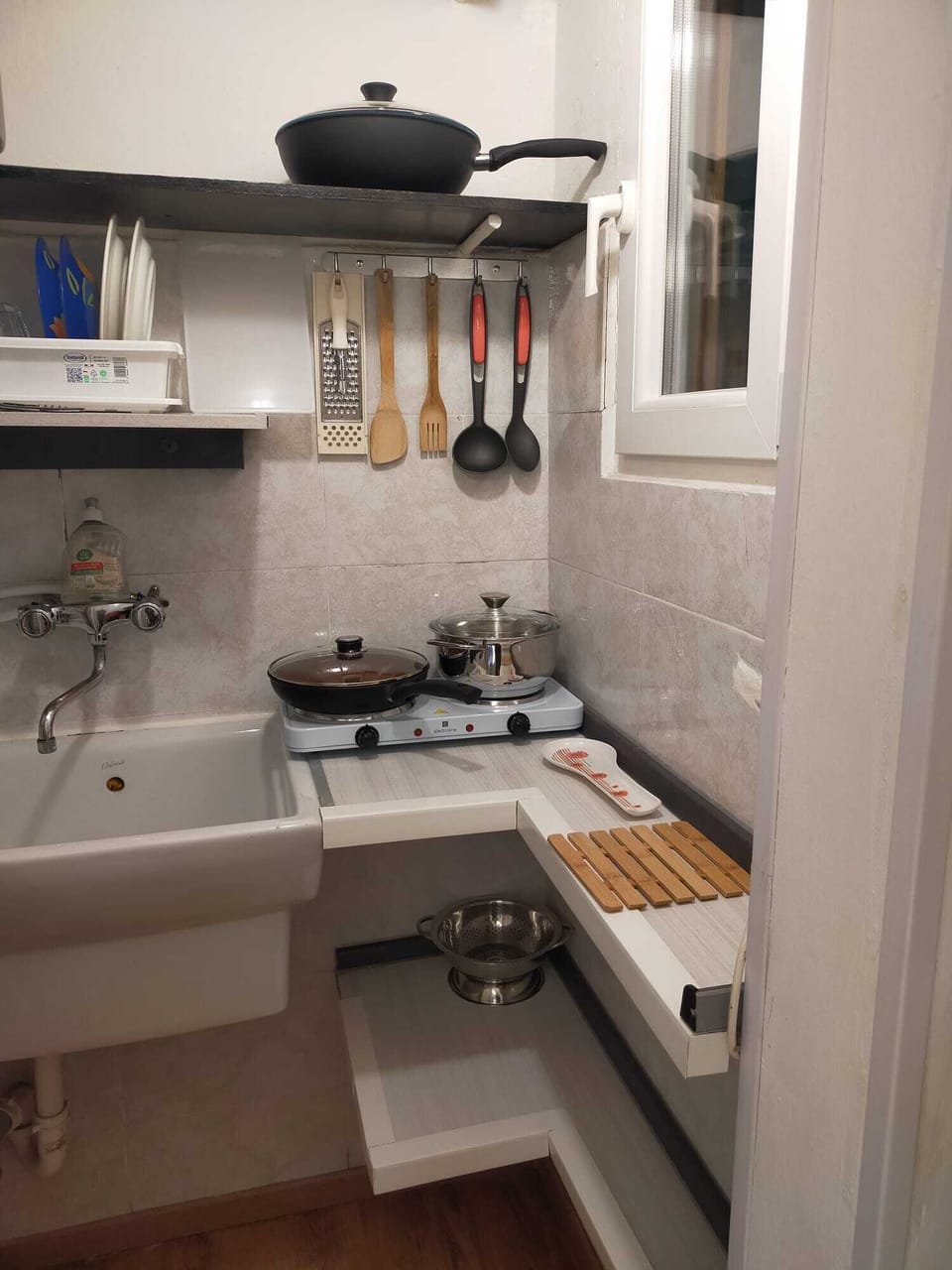 Business Double Room Single Use, Garden View | Private kitchen | Microwave, espresso maker, coffee/tea maker, electric kettle