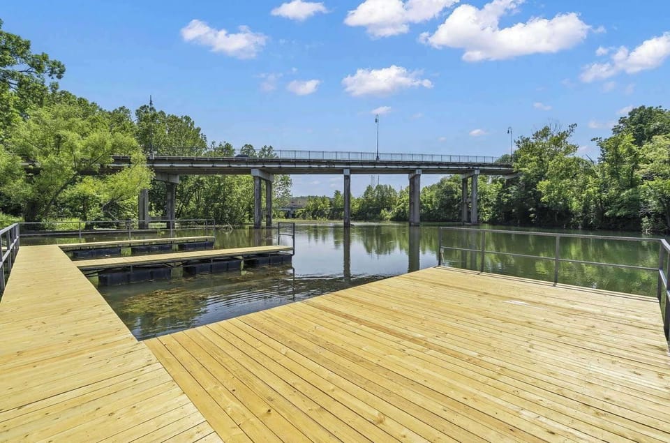 Beautiful new dock for fishing