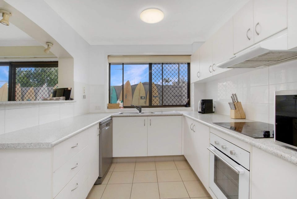 Villa 2 KItchen