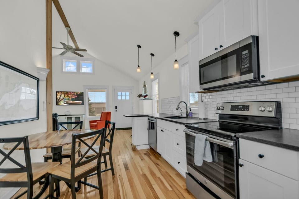 “Superior” Cottage Kitchen, Dining and Living area- Views of Paw Paw Lake