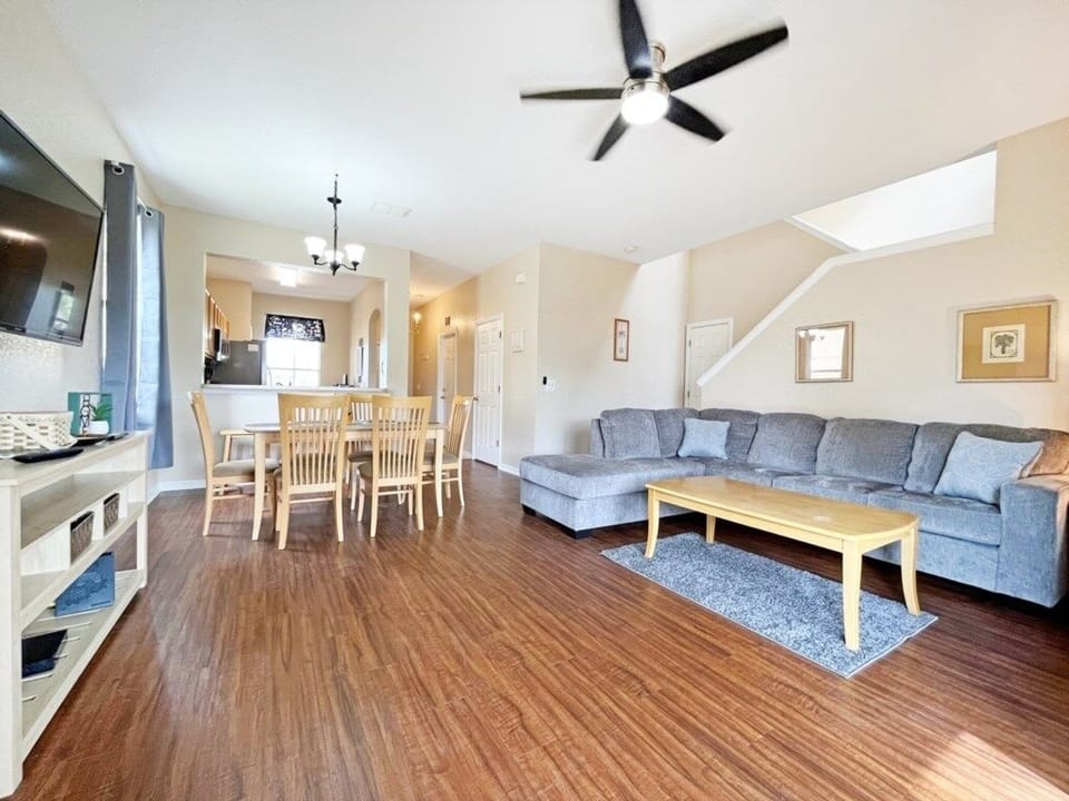 Townhome, 4 Bedrooms | Living area