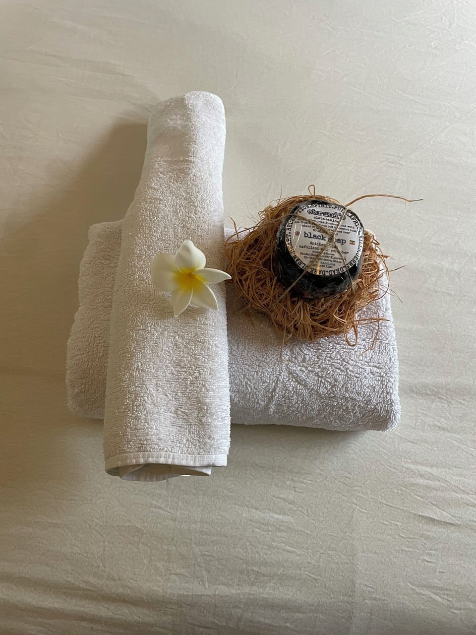Double Room, Shared Bathroom | Desk, laptop workspace, iron/ironing board (on request), WiFi (free)