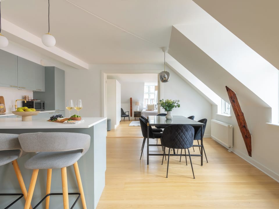 Apartment, 2 Bedrooms, Terrace, City View | Room amenity