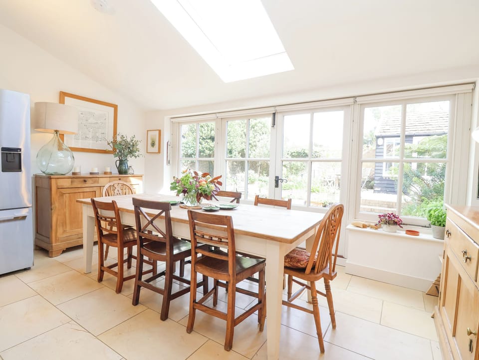 Cottage | Interior