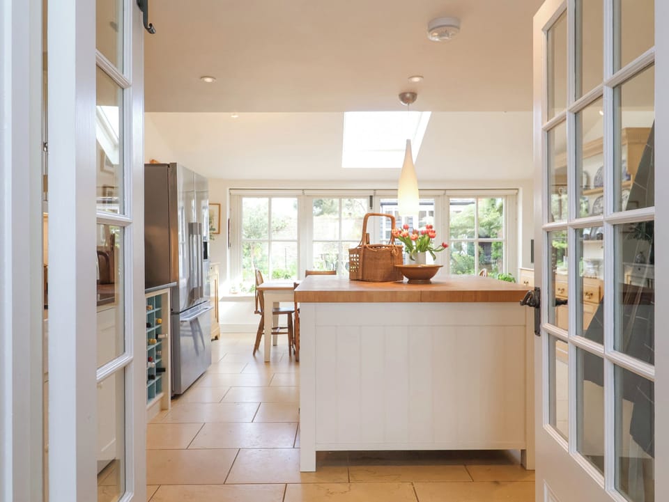 Cottage | Interior