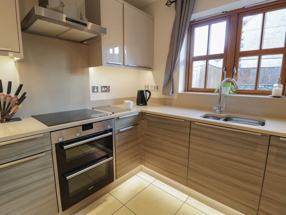 Fridge, dishwasher, electric kettle, toaster