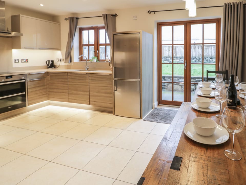 Fridge, dishwasher, electric kettle, toaster
