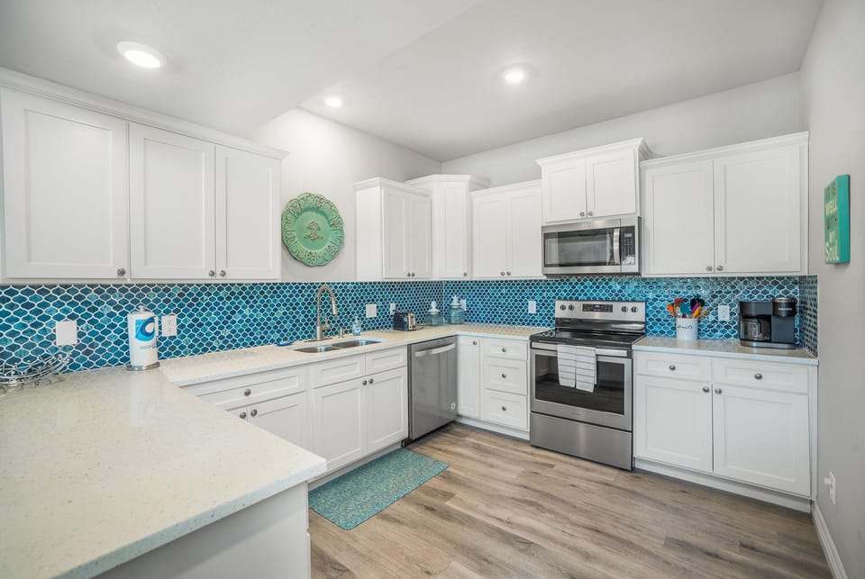 House, Multiple Beds, Pool Access, Pool View (Aqua Dreams) | Private kitchen | Coffee/tea maker, dining table
