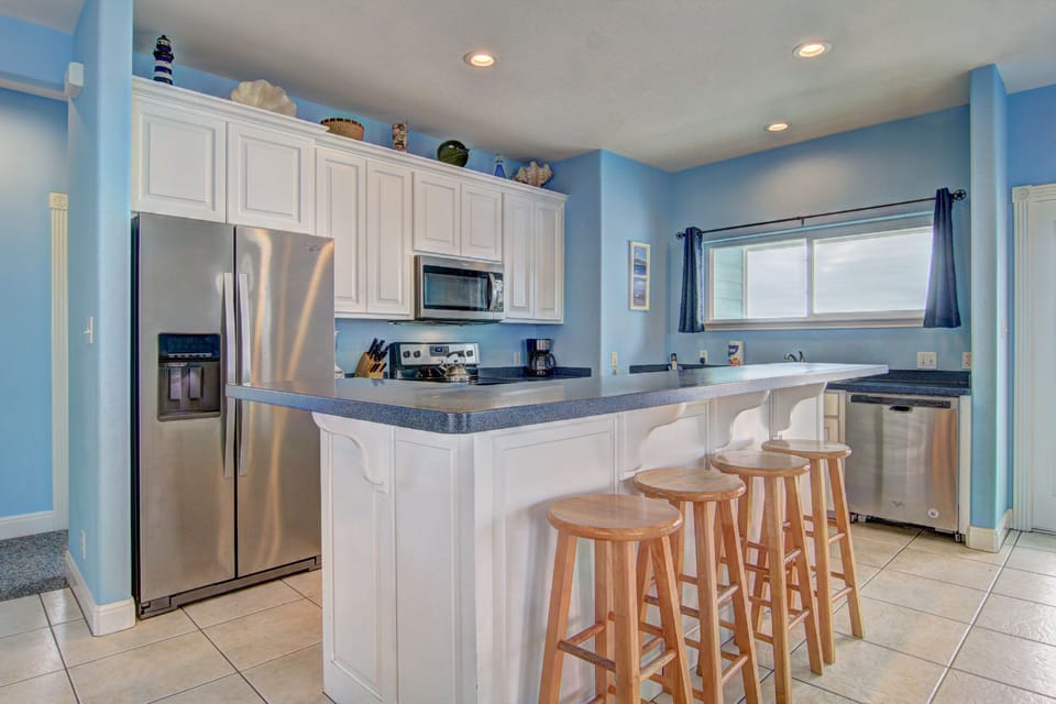 House, Multiple Beds, Patio (Casa Las Palmas) | Private kitchen | Fridge, microwave, oven, stovetop