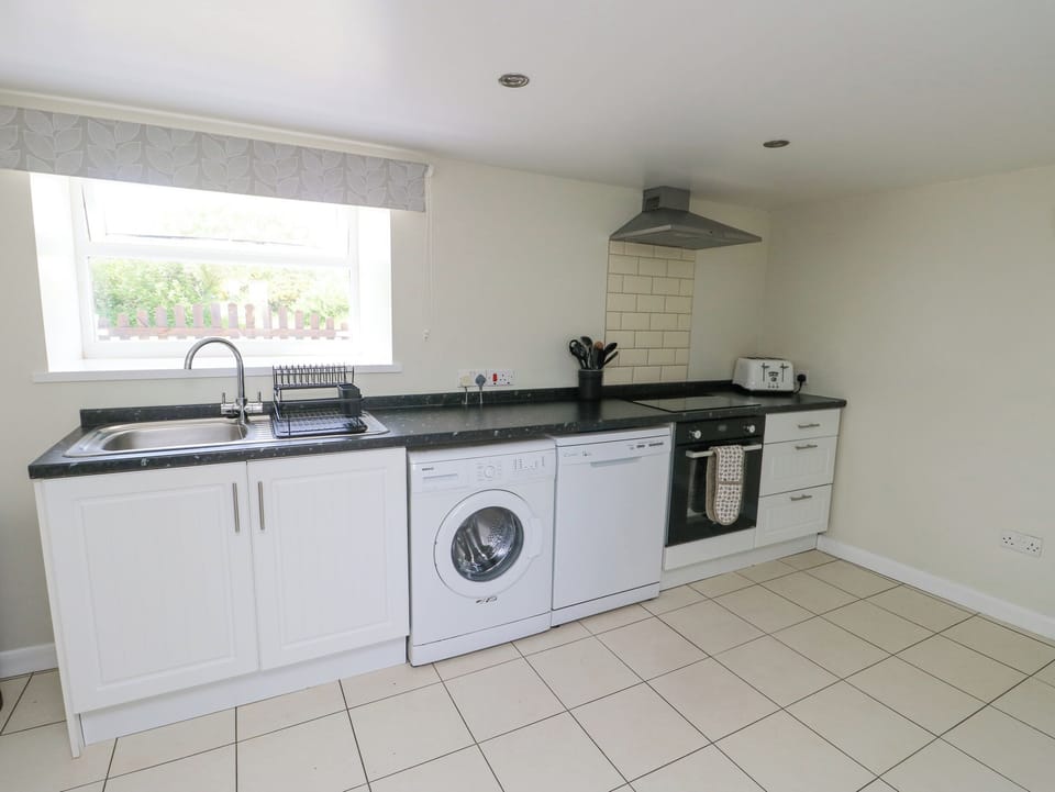 Fridge, dishwasher, electric kettle, toaster