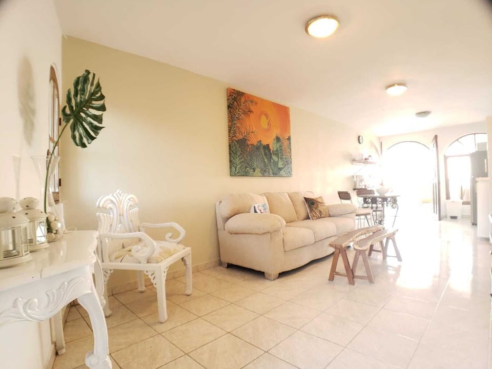 Apartment | Living area | TV