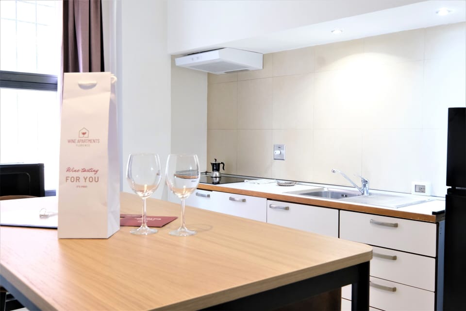 City Apartment | Private kitchen | Fridge, microwave, stovetop, dishwasher