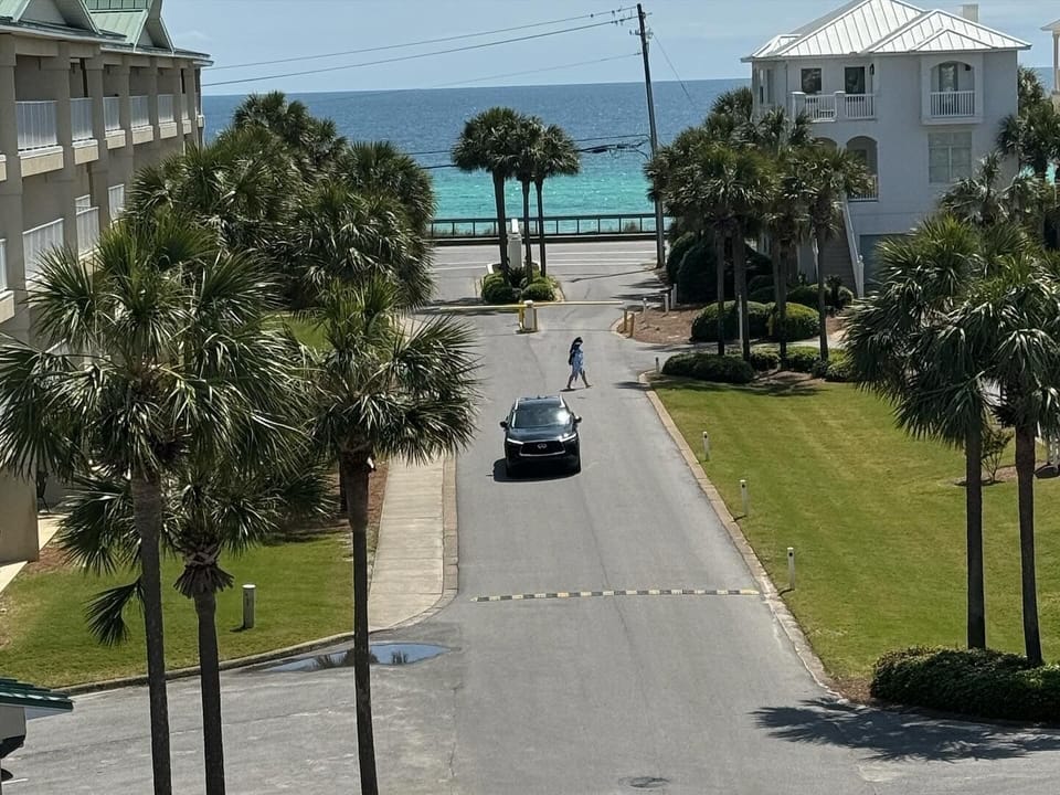 Direct beach views from the balcony!