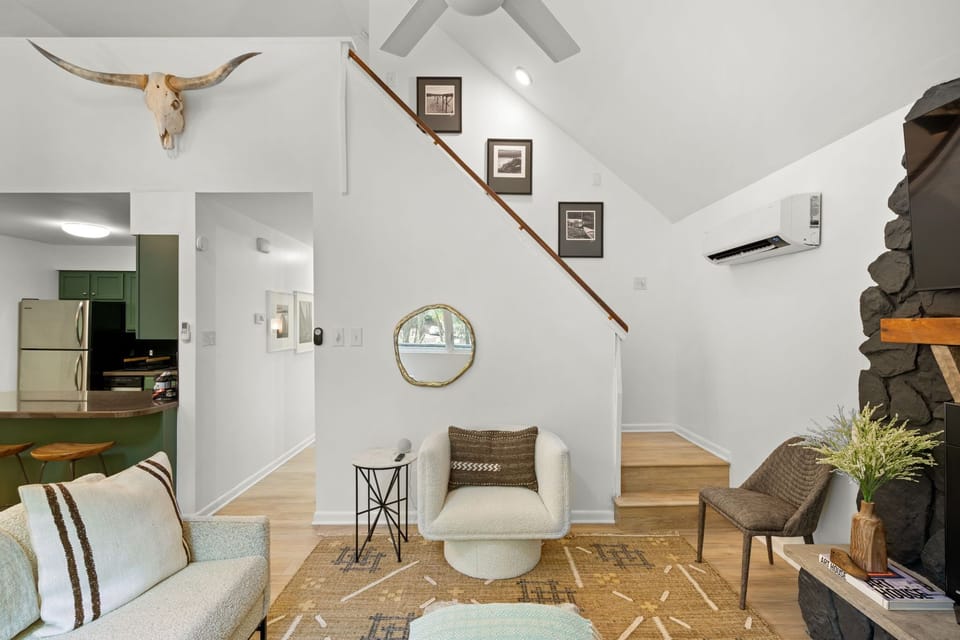 A warm welcome with charming cabin style.