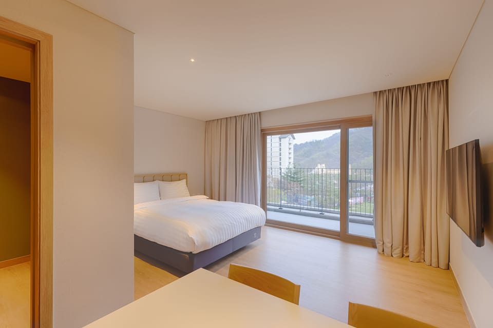 SonoClam Resort Family (Kitchen/Standard/Bed) | Premium bedding, free WiFi, bed sheets