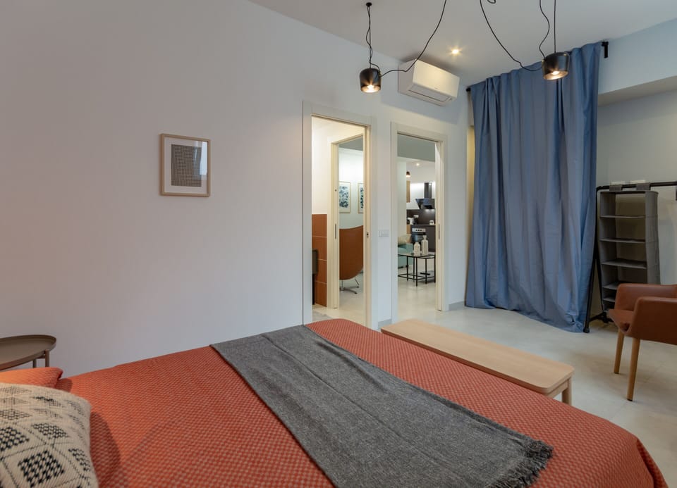 City Room | Egyptian cotton sheets, premium bedding, desk, laptop workspace