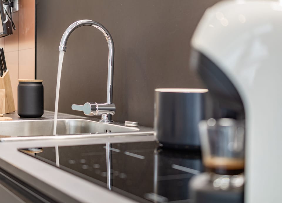 City Room | Private kitchen | Fridge, oven, stovetop, coffee/tea maker