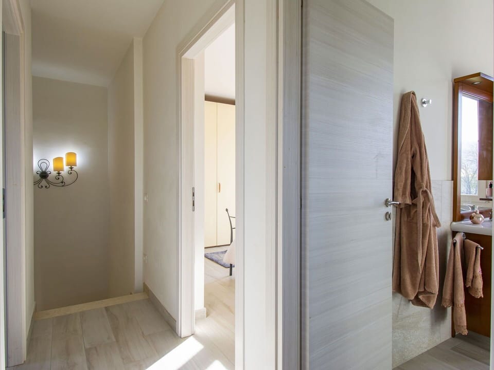 Building, Wood, Interior Design, House, Flooring, Floor, Door, Hardwood, Bathroom