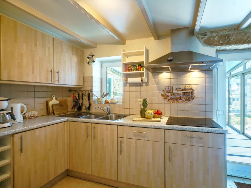 Countertop, Cabinetry, Kitchen Sink, Property, Tap, Sink, Kitchen, Kitchen Appliance, Wood, Interior Design