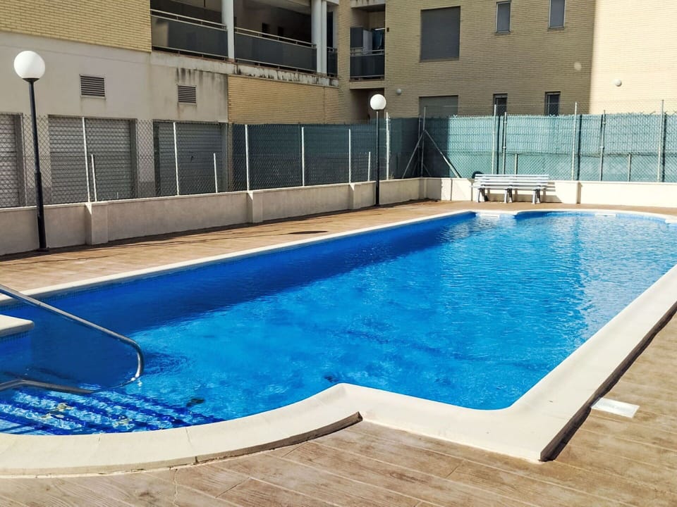 Swimming Pool, Composite Material, Resort, Shade, Leisure Centre, Tile, Hotel, Water Feature, Resort Town