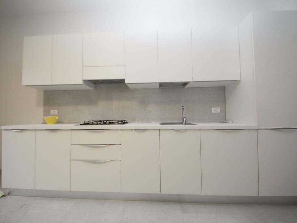 Building, Window, Comfort, Wood, Television, Living Room, Interior Design, House, Couch, Floor